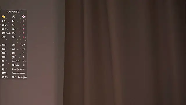 EffieHenri Chat XXX live