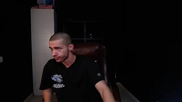 KaydenDrew Chat XXX in diretta