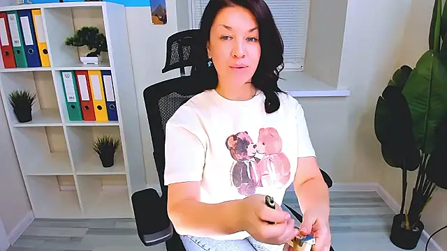 Онлайн чат XXX AnaMills