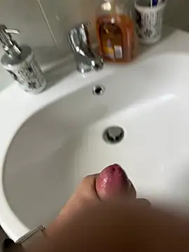 Toyboyiu's Webcam Show