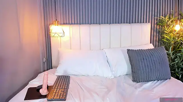 LunaKarther's Live XXX Chat