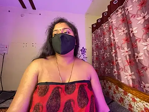 LouleyRanii: онлайн-секс-чат