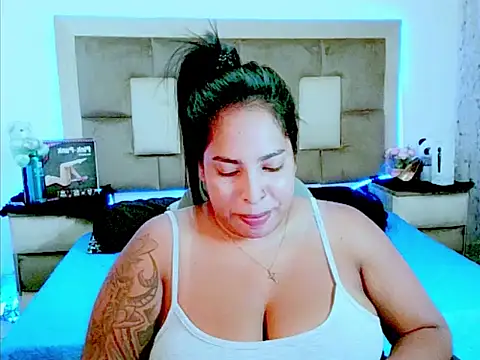 Chat XXX ao vivo de indiantopaz694u