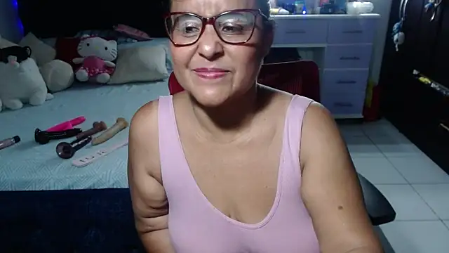 pervert_mommy_ Adlı Modelin Canlı XXX Sohbeti