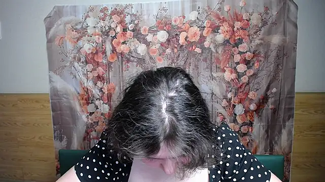 NeonilaLisova 即時 XXX 聊天