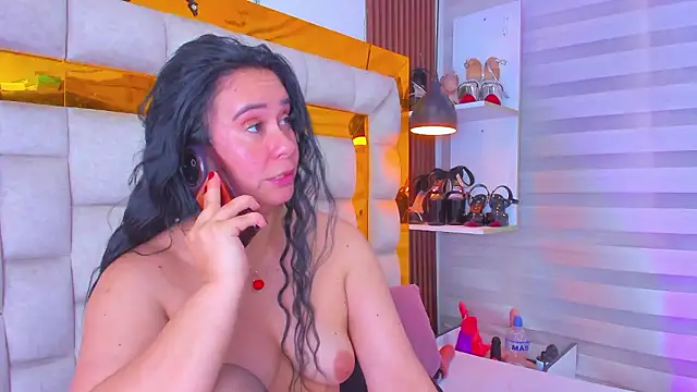 bigass_monic: вебкам-шоу