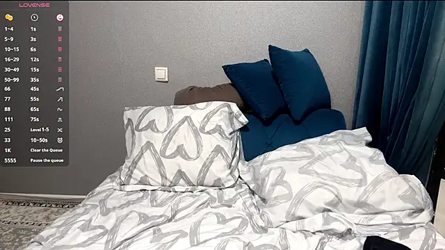 Živý XXX chat Ur_neighbor_Kira