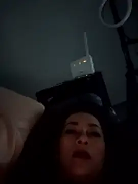 HoneyAngel2020: διαδικτυακό σόου στην κάμερα