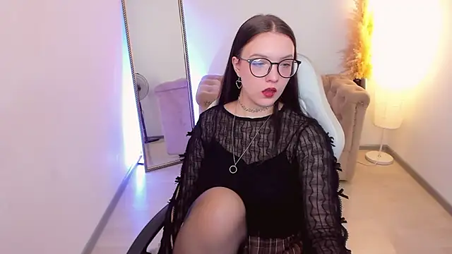 Emily_tender: онлайн-секс-чат