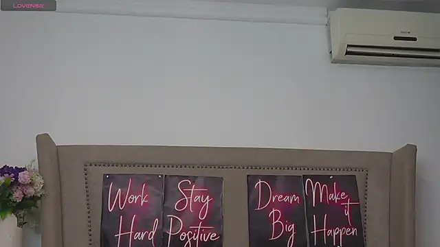 LexyRene 现场XXX聊天