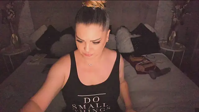 boobies4fun: απευθείας συνομιλία ΧΧΧ