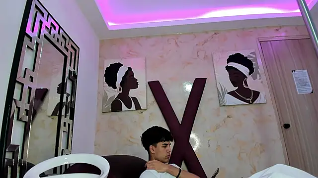 PRETTY_COCK1's Webcam Show