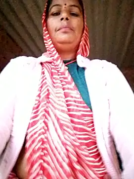 Suhani_hot12 webkamerás műsora