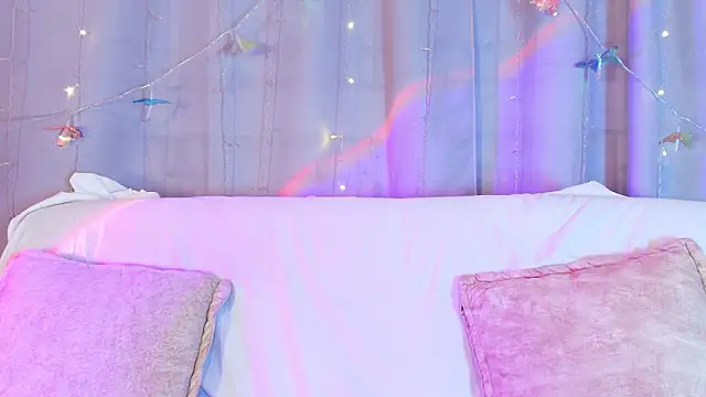 adara_johnson__: απευθείας συνομιλία ΧΧΧ