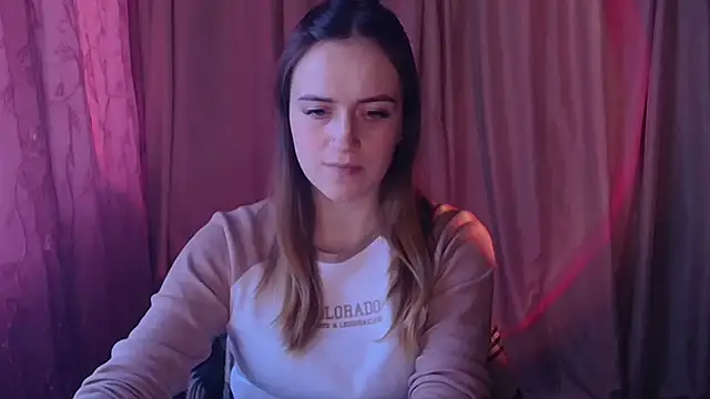 Illa_May Live XXX Chat