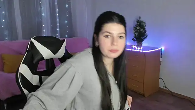 KisaModel's Live XXX Chat