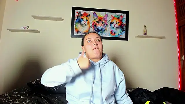 meredit_cris23 Chat XXX in diretta