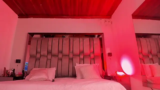 NikkySmiith Chat XXX live