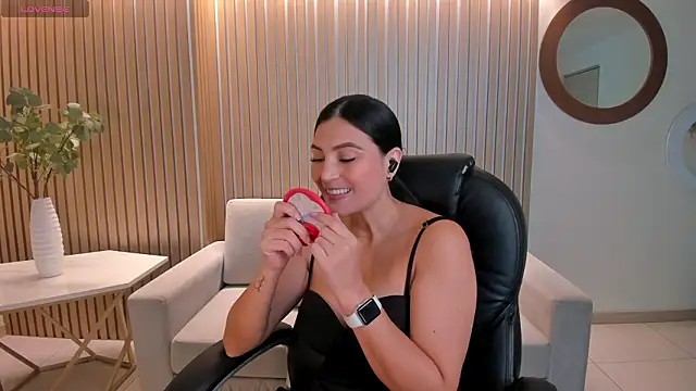 دردشة AbbyDalton الجنسية المباشرة