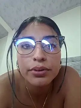 Chat +18 de GISELLA__ ao vivo