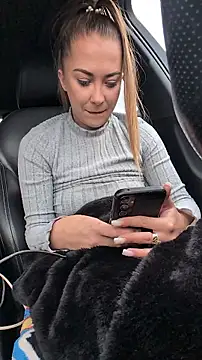 Risky_julia2330 现场XXX聊天