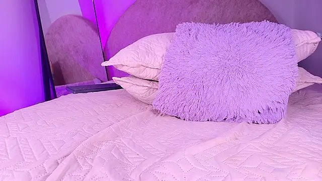 violett_lo 现场XXX聊天