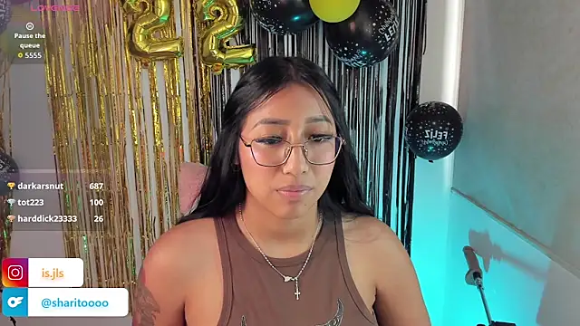 Isaa0 现场XXX聊天