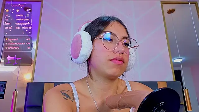 Chatroom XXX en direct de MadyJackson