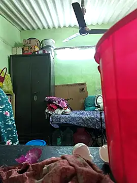 Tamilselviroja- 现场XXX聊天