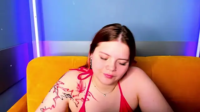 KellyFiery élő XXX-chatje