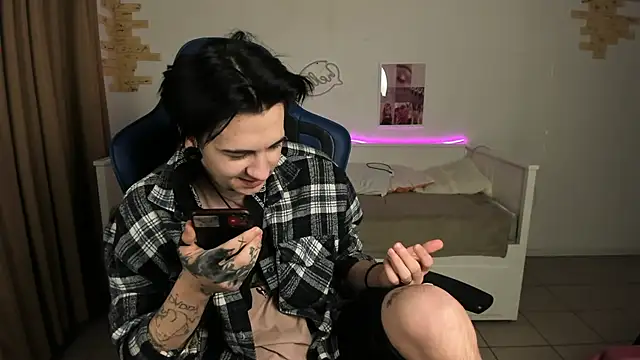 แชท XXX สดของ RayTaylorr