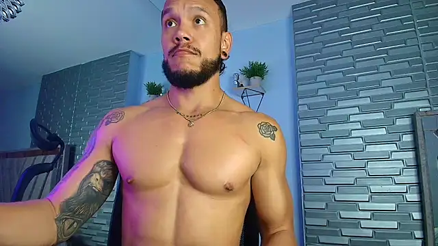 ARON_TAYLER01 Chat XXX live