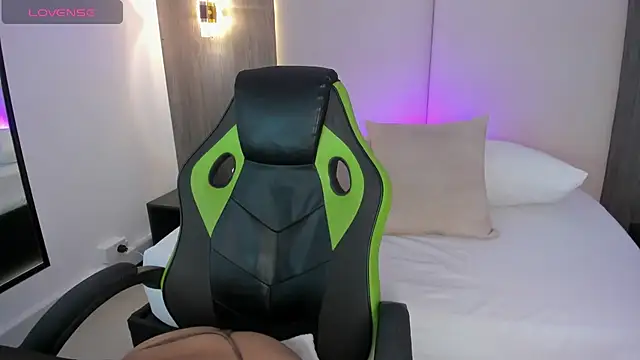 Chatroom XXX en direct de desireee_