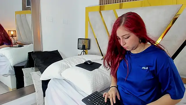 Violet_Tender_ élő XXX-chatje