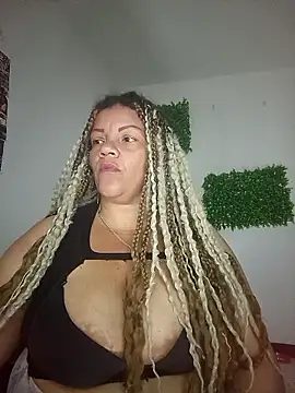 Eva_Luxei Adlı Modelin Canlı XXX Sohbeti