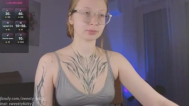 sweettykitty: онлайн-секс-чат