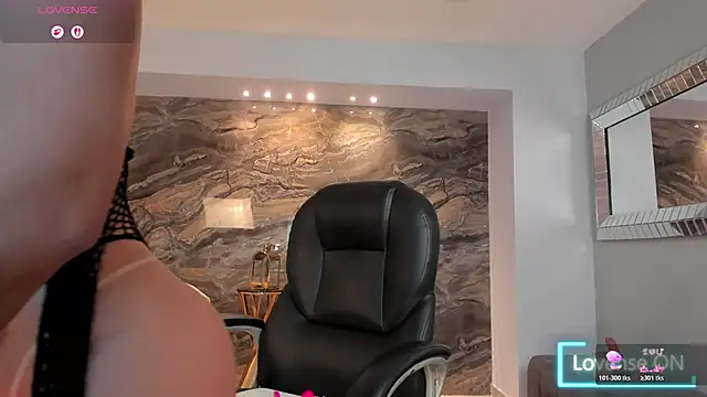 Chat XXX en directo de KylaMorrison