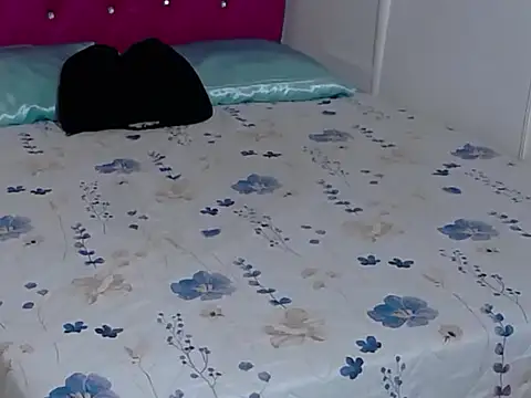 Show modela sara_queen69 na web-kameri