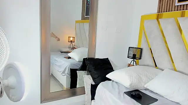 Show Webcam de Violet_Tender_