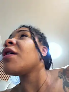 Hannagarces: απευθείας συνομιλία ΧΧΧ