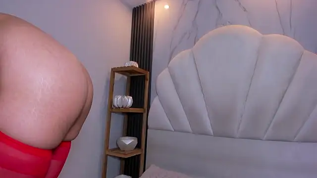 XXX chat uživo modela Julietta01