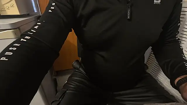 TARKAN1 Chat XXX live