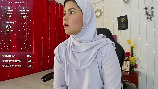 AishaAmin_のライブXXXチャット