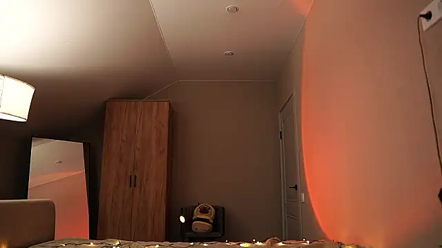 VikkiLustfull's Live XXX Chat