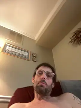 Czat XXX na żywo – Thickerthenasnickerandkk