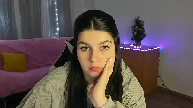 KisaModel's Live XXX Chat