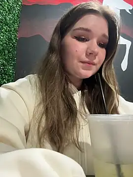 PumaShyXDn Webbikameraesitys