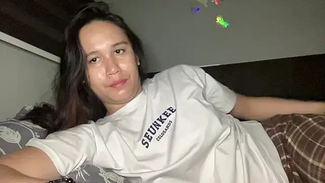 دردشة The_Birth_of_Beauty الجنسية المباشرة