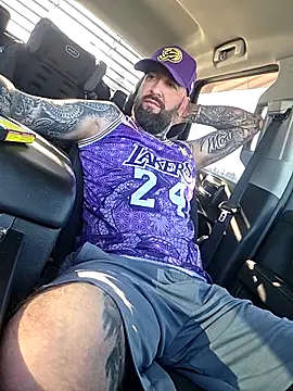 Онлайн чат XXX Beardedtattood