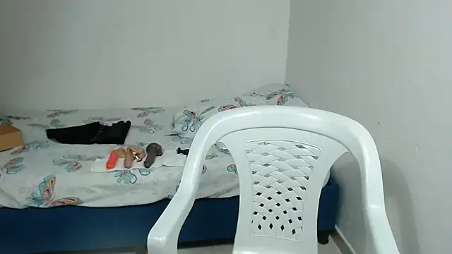 Chat +18 de Agatha_browser ao vivo